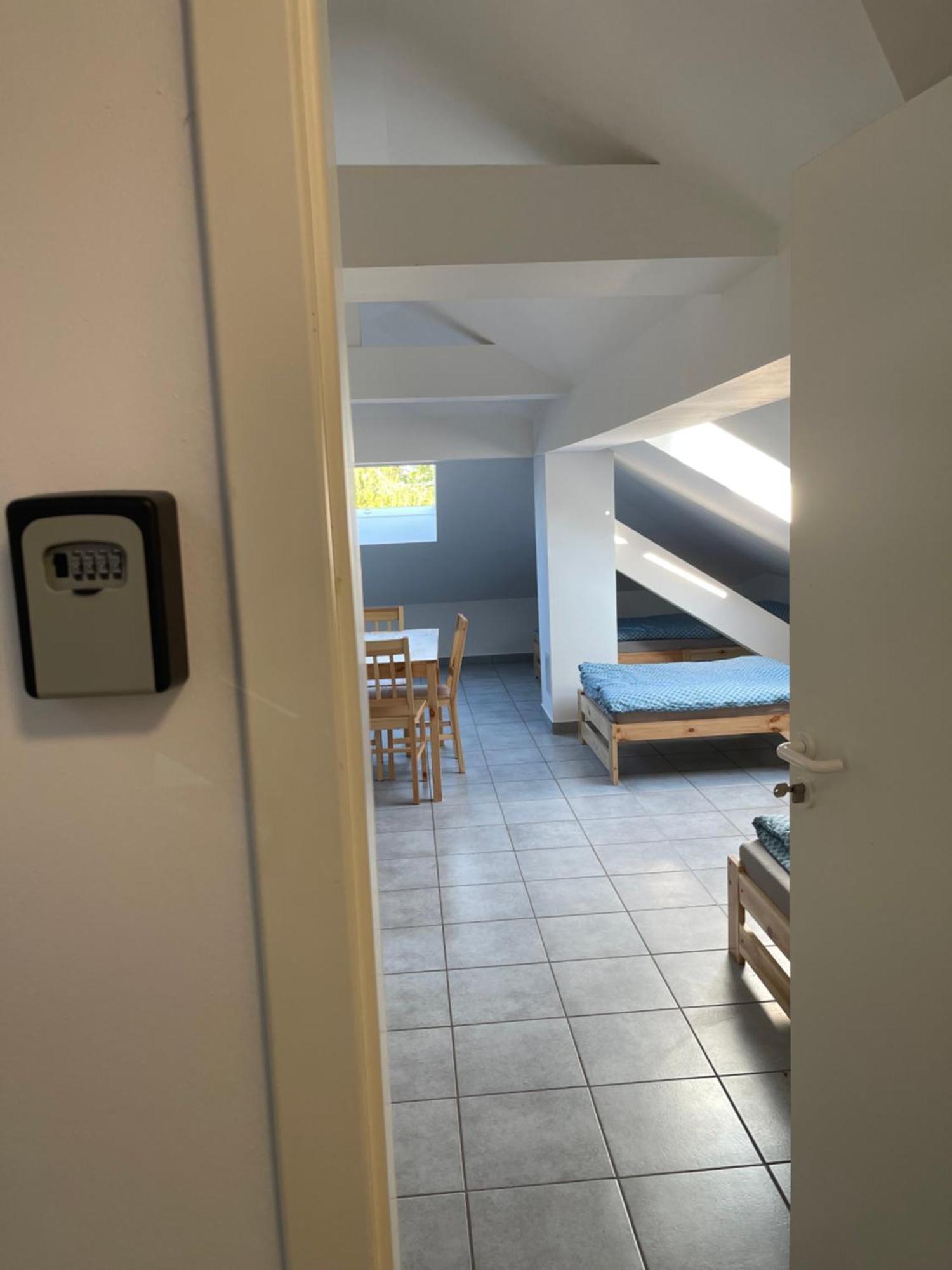 Kavkaz Restaurant & Hotel Ломар Екстер'єр фото
