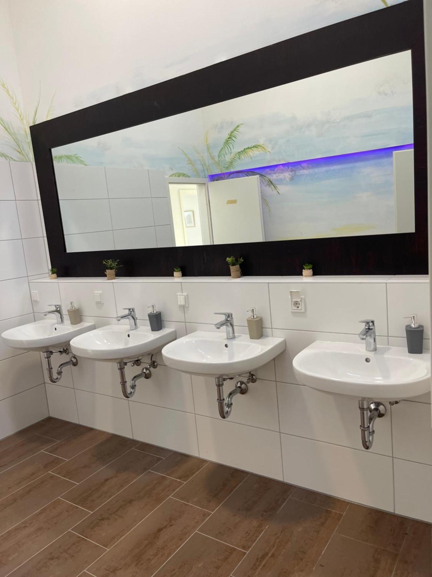 Kavkaz Restaurant & Hotel Ломар Екстер'єр фото